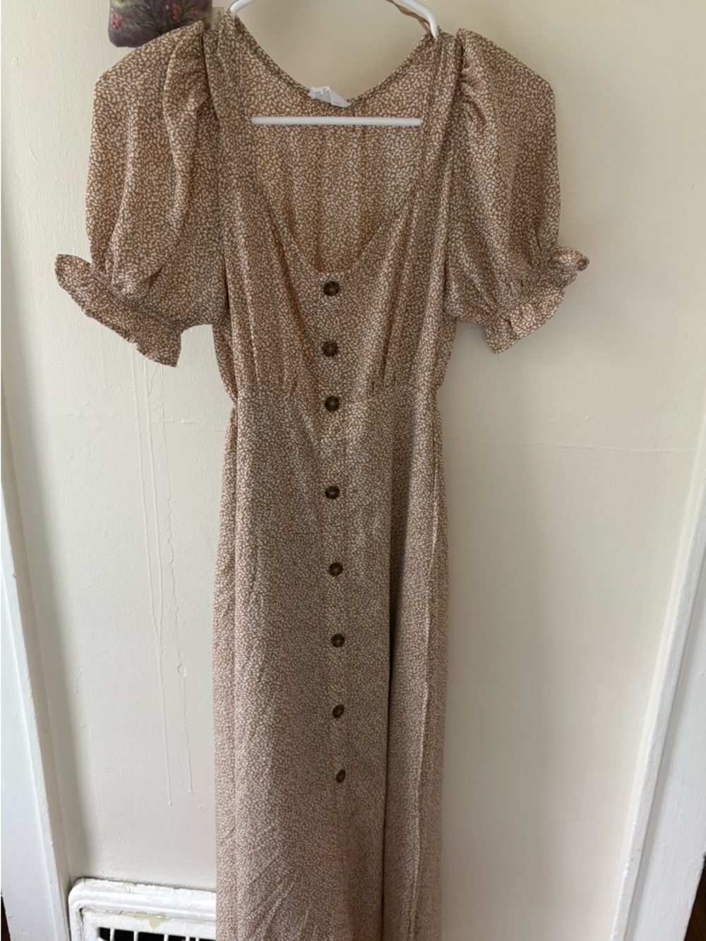 Sienna Sky Tan Printed Puff-Sleeve Button-Front Maxi Dress